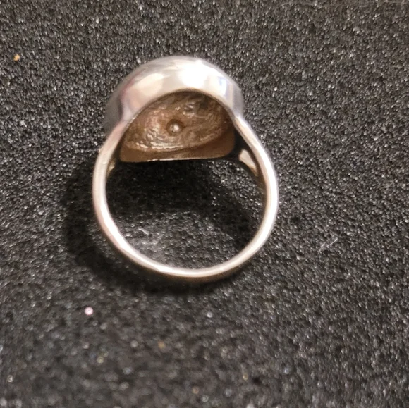 Silver Compartment Ring - Picture 5 of 5